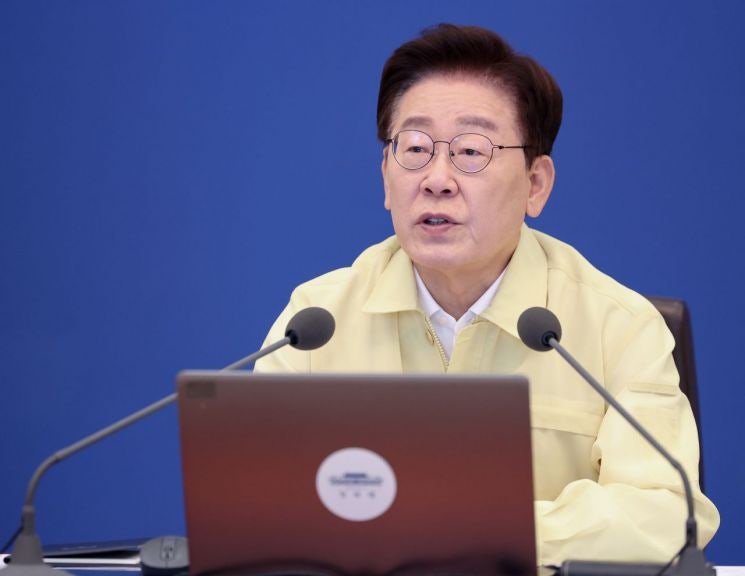 李대통령 "<b>한미동맹</b> 굳건해야…전작권 환수·국군사관학교·핵잠 추진"