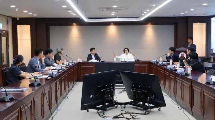 <b>김보라 안성시장</b> “철도 없는 안성, 시민 중심 대중교통망 구축”