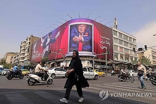 美 <b>정보당국</b> "<b>이란</b>, 전쟁으로 자신감 키워"…장기전 가능성 ↑