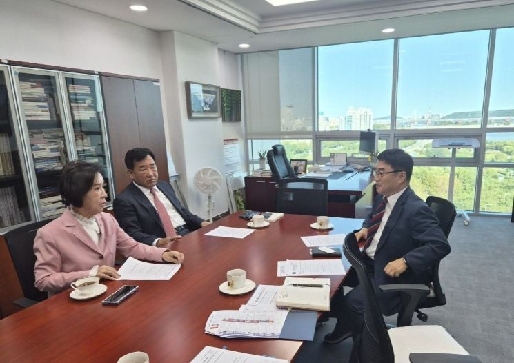 국회 찾은 권순기 경남교육감 "지방교육자치 교육재정 보장돼야"