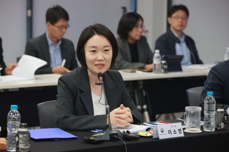이소영 중소벤처기업부 장관이 16일 충청 청주시 오가노이드 사이언스 본사에서 열린 간담회에서 모두발언을 하고 있다. 중소벤처기업부