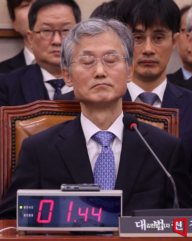 與野, 주말에도 <b>조희대 탄핵</b> 두고 공방 지속