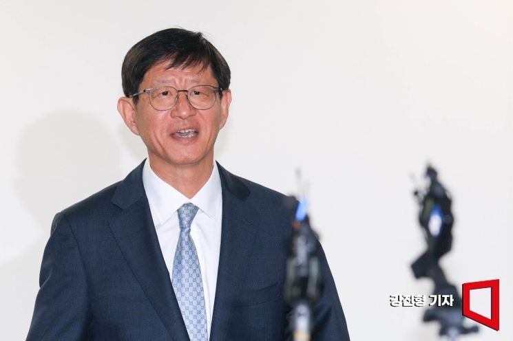 최길수 특감 "중립·독립 끝까지 견지…'<b>파놉티콘</b>' 되겠다"