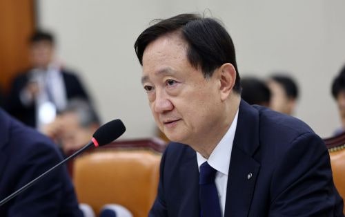 '은행장 인사 쇄신' 또 압박한 <b>이찬진</b>…지주 이사회 의장에도 "CEO 승계...