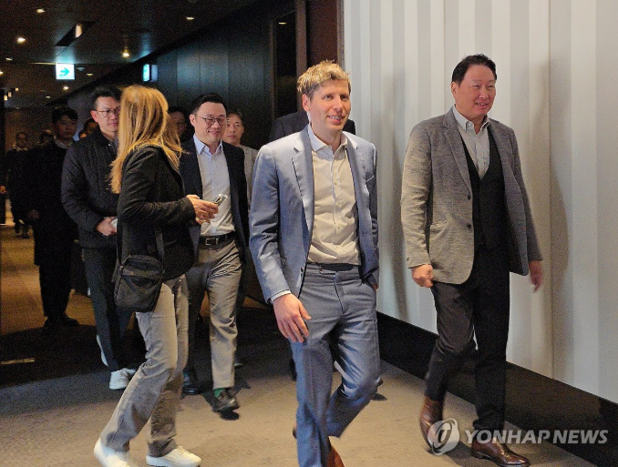 SK <b>최태원</b>, <b>샘 올트먼</b>과 <b>오찬</b>…AI 협력 논의했나