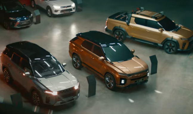 KG모빌리티가 올해 3분기 출시 예정인 쿠페형 SUV(가운데)의 이름은 '액티언'이 될 가능성이 높아졌다.&#160; /사진=유튜브 'KGM' 영상 캡처