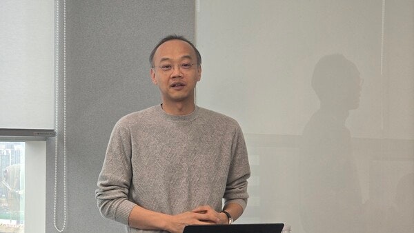 장정식 야놀자넥스트 대표가 2월24일 서울 강남구 MDM타워에서 열린 시연 행사에서 야놀자넥스트의 AI 솔루션 개발 현황을 소개하고 있다./사진=권용삼 기자