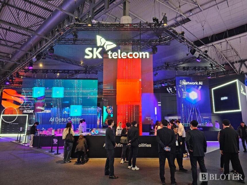 올해 3월 스페인 바로셀로나에서 열린 SK텔레콤 MWC 2026 부스 /사진=강준혁 기자
