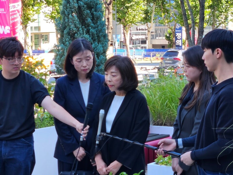'<b>구광모</b> 파양訴 기각' 김영식 여사 "끝까지 갈 것…각자 가정으로 돌아...