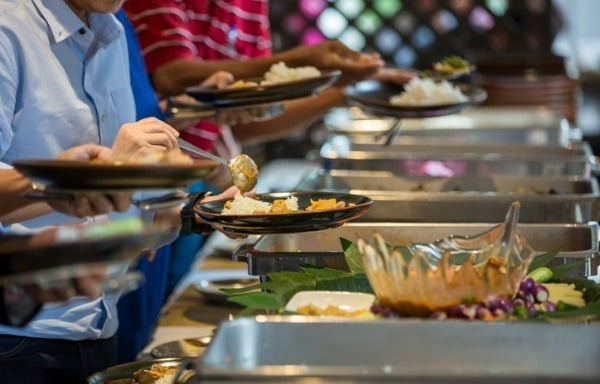탄수화물,칼로리-지방이 높은 음식을 즐기고 살이 많이 찌면 당뇨병 위험이 커진다.[사진=게티이미지뱅크]