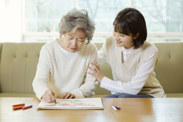 치매를 조기에 발견하면 최대한 진행을 늦출 수 있다. 사진=클립아트코리아