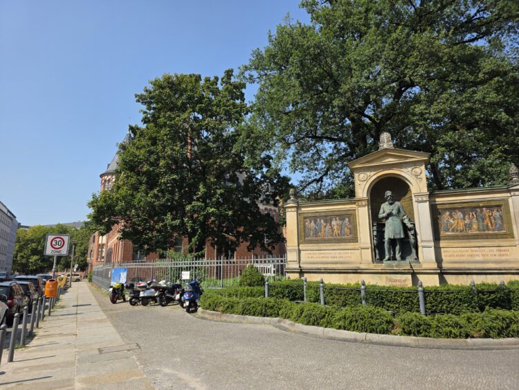 의대생들이 "수업 안 듣겠다” 선언했더니 학교가 바뀜 | 인스티즈