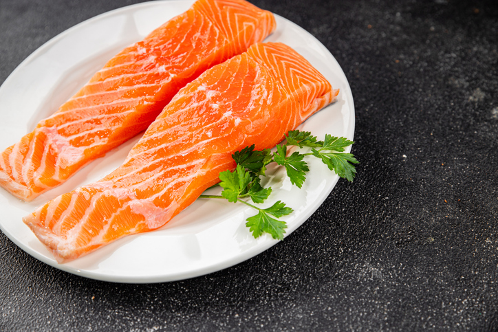 연어는 단백질이 풍부해 근육을 형성하는 데 좋다. 사진=게티이미지뱅크