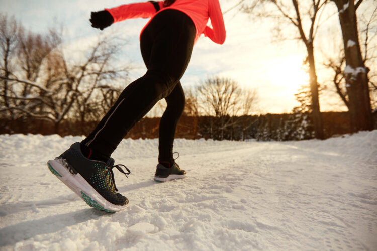 운동을 꾸준히 하는 사람은 잘 하지 않는 사람에 비해 심폐 기능이 뛰어나고 더 오래 사는 것으로 나타났다. 사진=클립아트코리아
