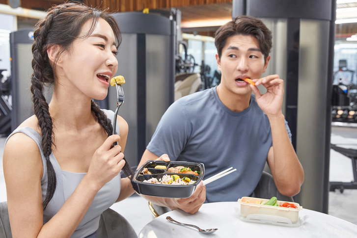 운동한다며 음식은 아무거나? 운동 전후 먹으면 좋은 음식들