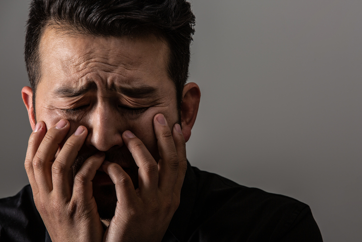 혼잣말도 습관적으로 반복하다 보면 어느 순간 자존감에 영향을 끼치게 된다.사진= 게티이미지뱅크