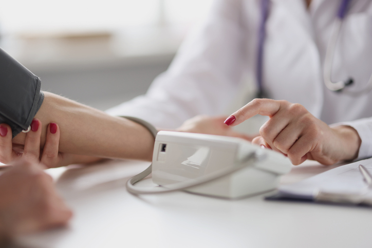 정상혈압은 수축기 혈압 120mmHg 미만, 이완기 혈압 80mmHg 미만이다. 140/90mmHg 이상일 때 고혈압으로 간주한다. 사진= 게티이미지뱅크