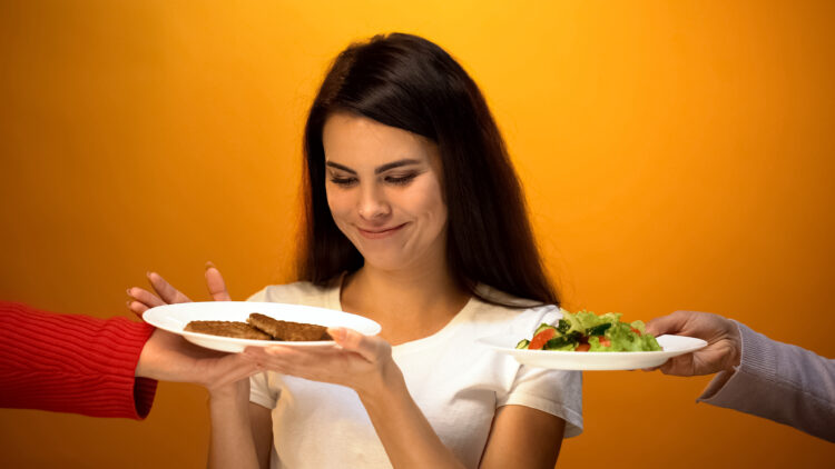 식단의 칼로리보다 영양 성분에 집중하는 트렌드가 빠르게 확산되고 있다.사진=게티이미지뱅크