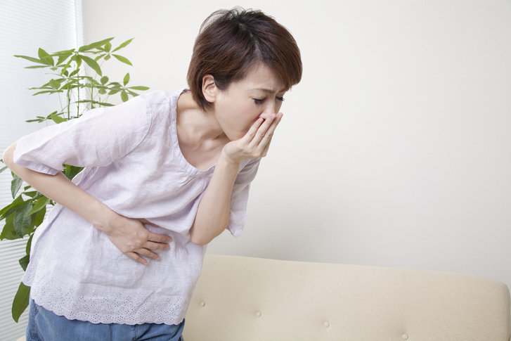 스트레스와 같은 자극이 가해졌을 때 소화관에 있는 신경계가 이에 반응하면서 가슴이 울렁거리고 구토할 것 같은 반응이 나타날 수 있다.사진=게티이미지뱅크