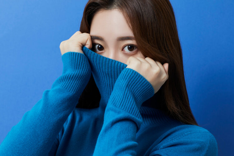 부끄러움을 많이 타는 성격을 갖고 있는 사람들에게 해서는 안 될 말들이 있다. 사진=클립아트코리아