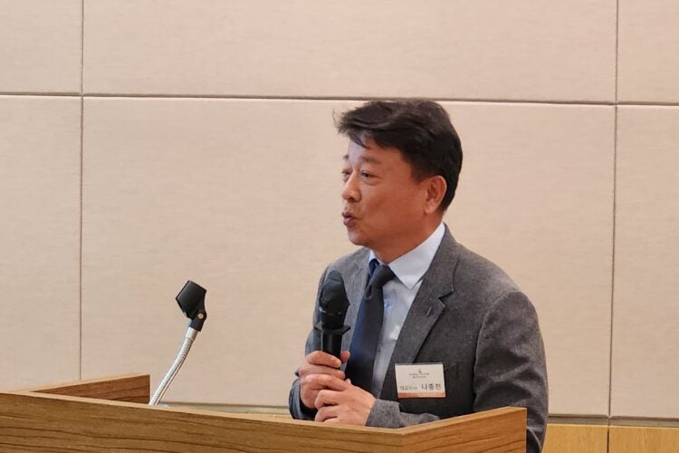 강스템 무릎관절염 치료제, 7월 톱라인 공개…기술수출 기대 커진다