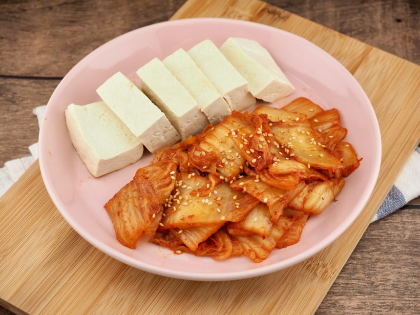 콩으로 만든 두부는 단백질 함량이 높은 식품으로 꼽힌다. 콩에는 단백질 외에도 섬유질, 철분, 칼륨 등이 풍부하다. 사진=게티이미지뱅크