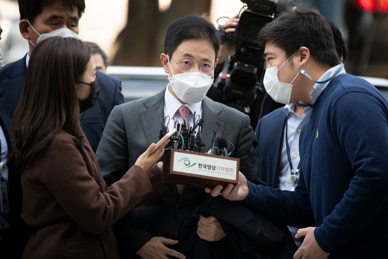 ‘고발 사주 재판’ 중 감찰 무혐의 처분한 검찰