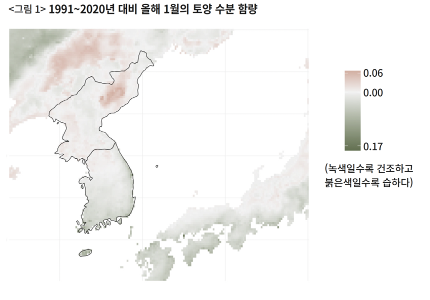 <그림 1> 1991~2020년 대비 올해 1월의 토양 수분 함량. 녹색일수록 건조하고 붉은색일수록 습하다. ©윤신영