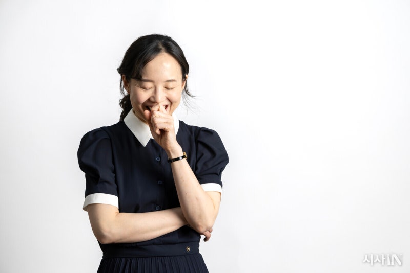 최은영 작가 “백지 앞에서 도망가고 싶은 마음, 그래도 조금씩 쓰다 보면···”