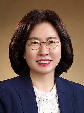 신임 <b>기상청장</b>에 <b>이미선</b> 임명… 최초 <b>여성</b> <b>기상청장</b>