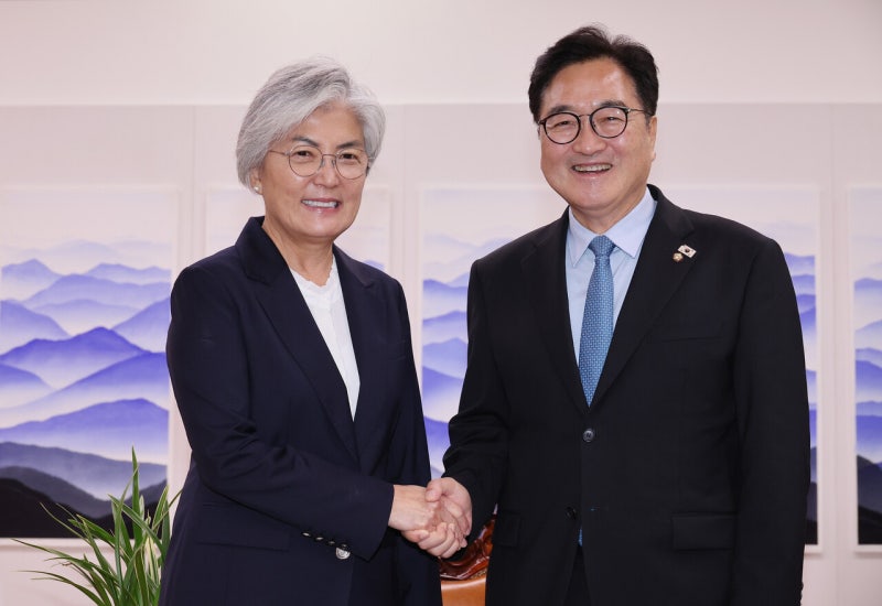 <b>우원식</b> “적임자가 <b>주미대사</b> 맡아 든든”…<b>강경화</b> “현장 사령관 임무 ...
