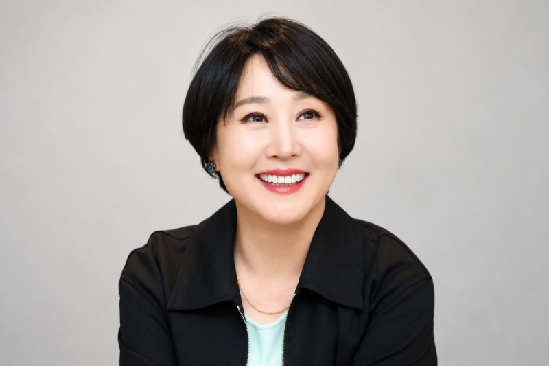 ‘여성 최초’ 30년, 이제 다음 세대의 길 닦는다