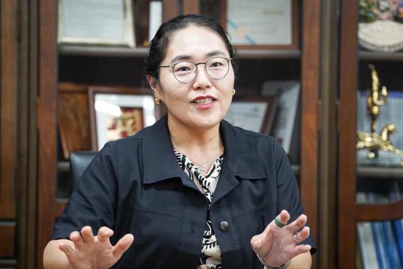 완경, 임출육처럼 터놓고 말해요...AI 시대엔 T자형 인생이 답