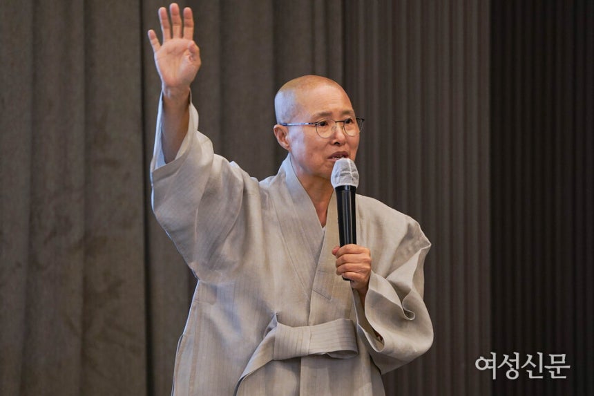 사찰 음식 명장 1호 선재 스님은 지난 8월 20일서울 서초구 더리버사이드호텔에서 열린 'WIN문화포럼'에서 삶이 되는 음식에 관한 이야기를 나누며 "조상들은 이미 음식에 관한 지혜를 가지고 있었다"고 강조했다.