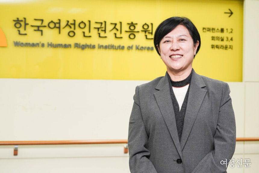 박 원장은 임기를 마친 뒤 진흥원이 어떤 곳으로 기억되길 바라느냐는 질문에 "피해가 있을 때 진흥원에 연락하면 안전하고, 찾아가면 뭐라도 된다고 생각하는 곳"이라고 답했다. ©손상민 사진기자
