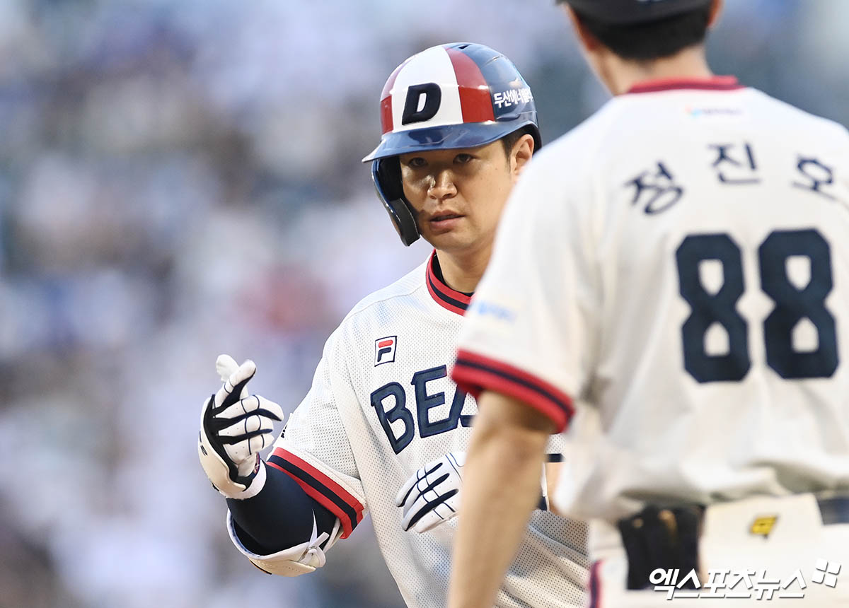 <b>김재환</b> '<b>멀티히트</b>'[포토]