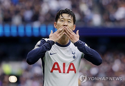 '충격' <b>손흥민</b> 이별 준비하나…"토트넘 떠나도 레전드로 불리고 싶다"