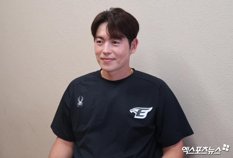 수술로 한 시즌 날렸다…<b>이태양</b> "내년 준비 이미 시작, 우리도 가을<b>야구</b>...