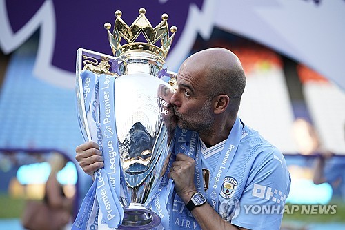 아스널 언제 우승해? 과르디올라 결단에 EPL 운다?…맨시티와 1+1년 재계약 합의→10년 동행 확정적
