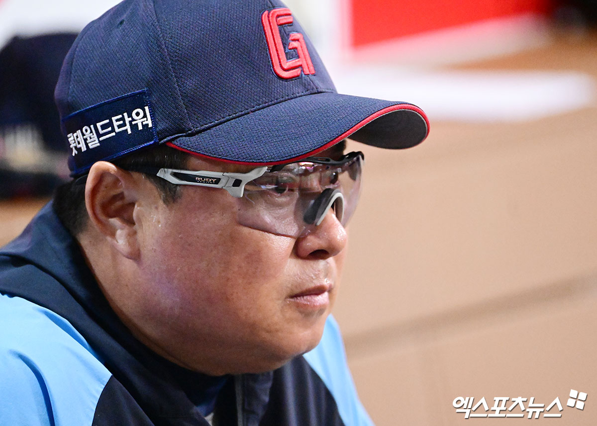 "어떻게 던질지 감독인 나도 기대된다"…'프로 9년차, 최고 156' <b>롯데</b> ...