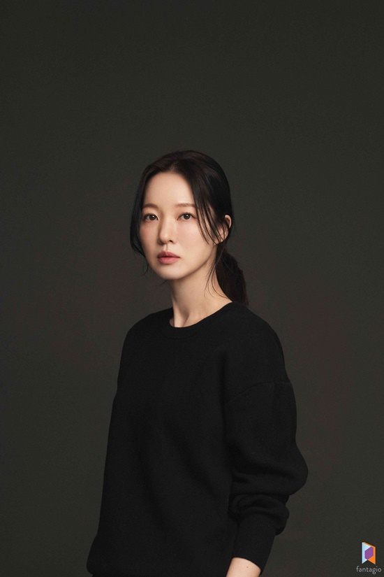 <b>전여진</b>, <b>판타지오</b>와 <b>전속계약</b>…차은우·김선호와 한솥밥 [공식입장]