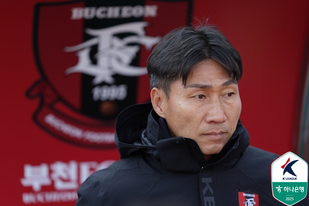 '선두권 경쟁 코 앞' <b>부천</b> 이영민 감독 "<b>수원</b>? 인천? 해볼 만 하다" [현장...