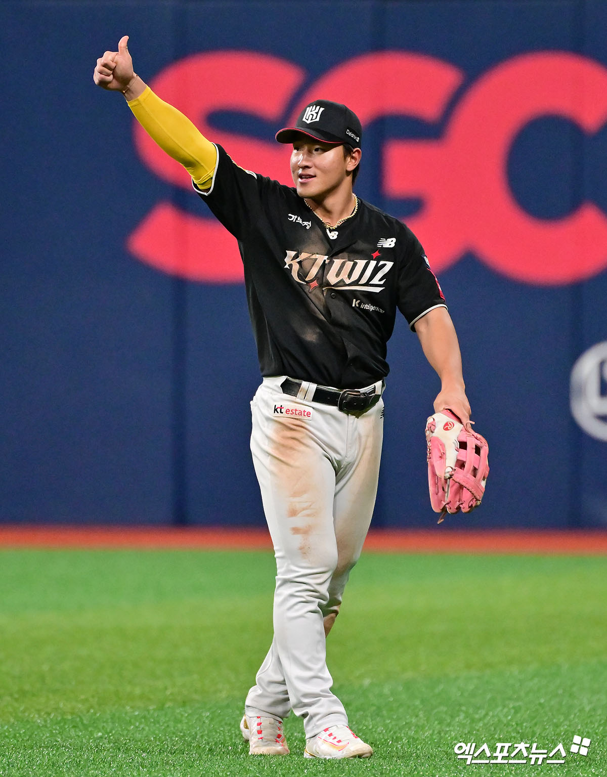 KBO, 5월 <b>월간 MVP</b> 후보 공개...'18K' 폰세·'타율 1위' <b>최형우</b> 포함 6명 ...