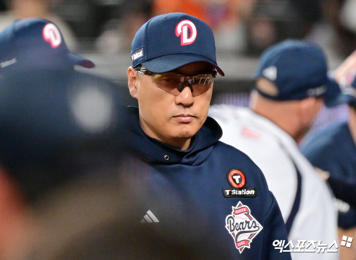 [속보] <b>두산</b> 대충격! 이승엽 감독, 2일 자진 <b>사퇴</b> 결정…조성환 대행 선...