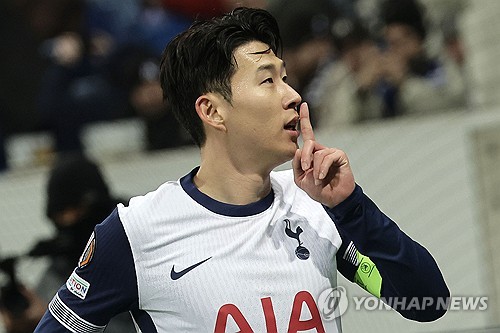 <b>손흥민</b>, 연봉 '475억' 선택하고 요리스처럼 떠날까…"사우디 관심 사실...