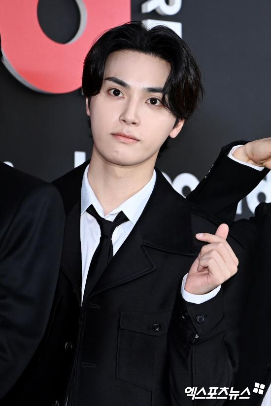 'AV배우 <b>논란</b>' <b>주학년</b> "더보이즈 탈퇴한 적 없어…<b>성매매</b> 증거 대길" 추...