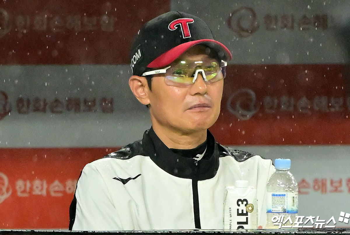 손주영 런다운 1루 커버 미스? 염갈량 시선 달랐다…"<b>오스틴 수비</b> 잘못...