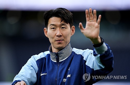 <b>손흥민 유통기한</b> 다 됐다? '토트넘 선배' 충격 발언…"EPL 속도 못 따라...