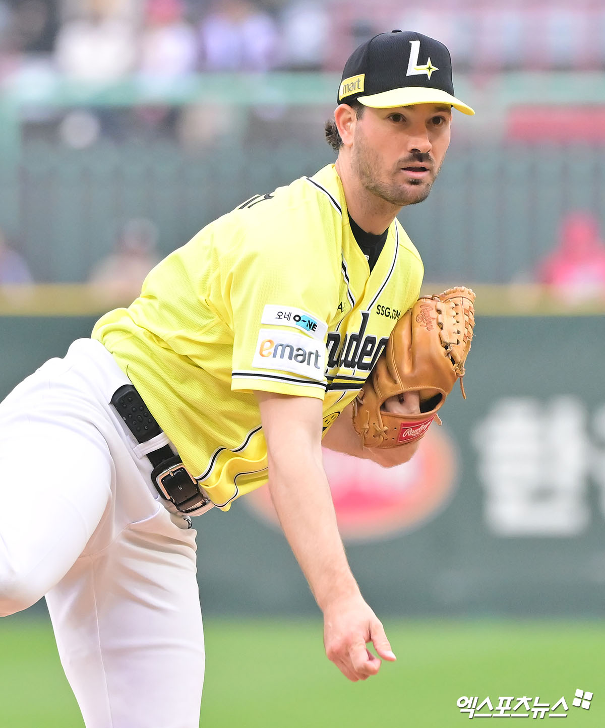 SSG <b>앤더슨</b>, <b>폰세</b>와 대결 전 'ERA 1위' 탈환…22일 KIA전 '1자책점→비자...