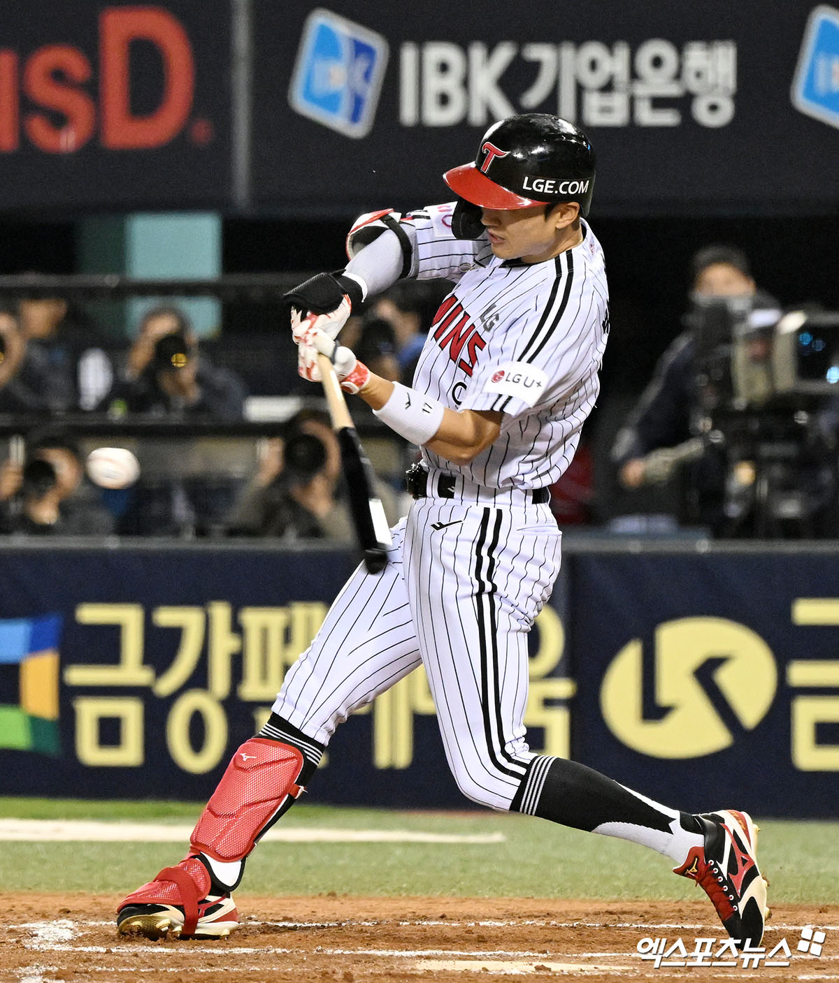 "달려서 <b>홈런</b> 노렸는데" <b>박해민</b> '간절한 바람' 이뤄졌다!…3루타+1에러→...